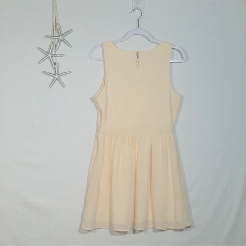 Mimi Chica A line Party Dress Creme Size M Embroidered - Picture 5 of 8